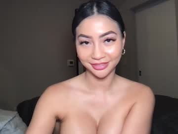 girl
        kiraaaxo cam image #3325017