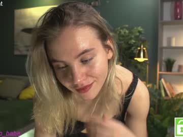 girl
        arya_bright cam image #517378