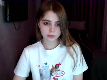 girl
        tripleprinces cam image #2395016
