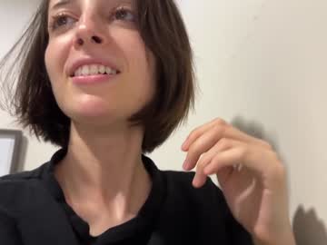girl
        rosykindred cam image #4825096