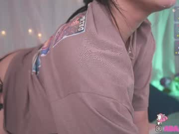 girl
        adaaraa_ cam image #5834343