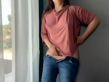 girl
        nyconik cam image #6709605