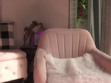 girl
        mysticxkitty cam image #6490060