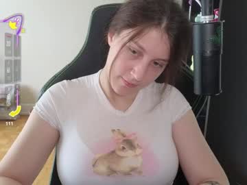 girl
        alexa_dream cam image #6720285