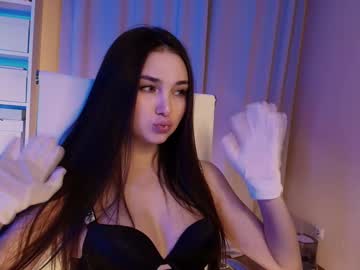 girl
        hollyextra cam image #6741429