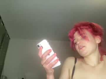 girl
        internet_famous cam image #19632
