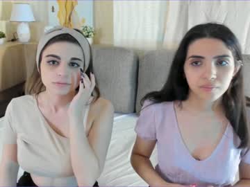 couple
        lucyviola cam image #374310