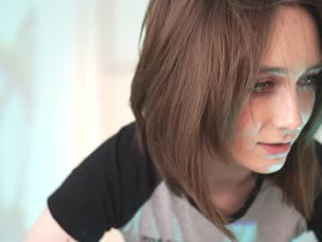girl
        monimauve_ cam image #3236365