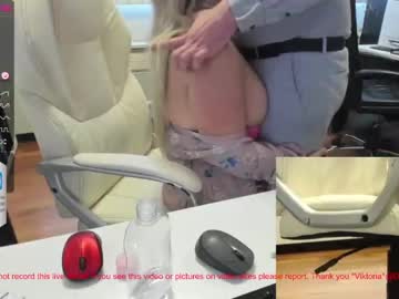 couple
        milf_viktoria cam image #1302090