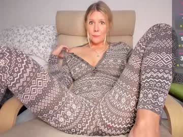 girl
        simply_sasha cam image #4725595