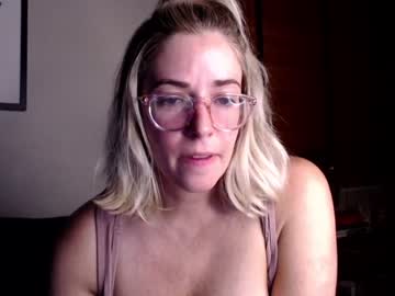 girl
        sleepybabyxo cam image #178458