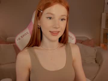 girl
        leahsthetics cam image #4021200