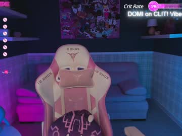 girl
        dreamy_kira cam image #4907811