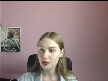 girl
        nextdoorgir_l cam image #1402583