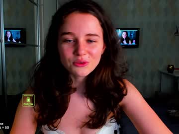 girl
        demurelixir cam image #105805
