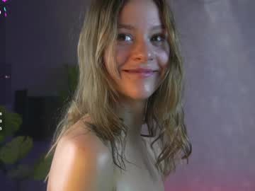 girl
        myth_from_dark cam image #5292743