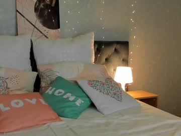 girl
        ellis_frisk cam image #1933489