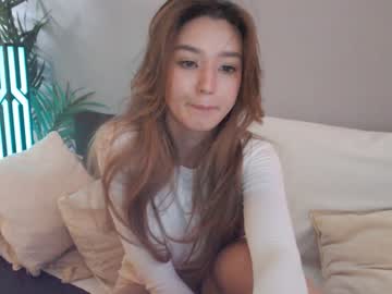 girl
        sharasuo cam image #1120890