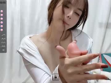 girl
        abby_youyou cam image #201981