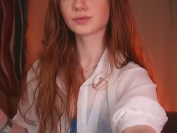 girl
        lizzy_blaze cam image #3486923