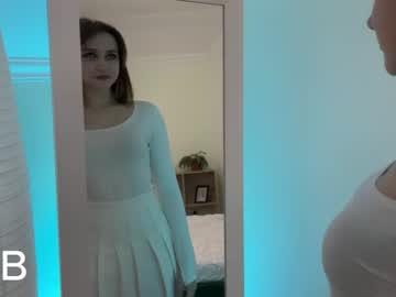 girl
        barbara_shaw cam image #4252150