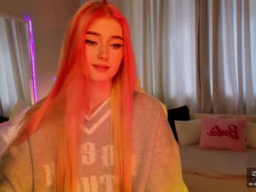girl
        vonnalein cam image #4869703
