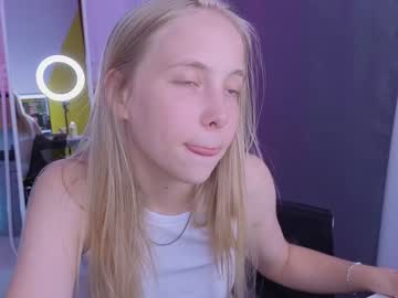 girl
        appr0ved cam image #2378907
