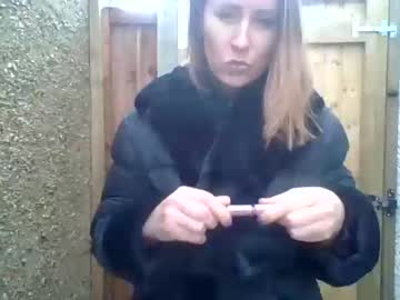 girl
        eatmypie69 cam image #3004038