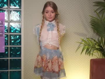 girl
        lili_01 cam image #4303052