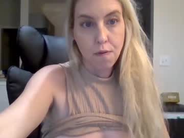 girl
        lov3rgurl24 cam image #4545107