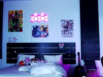 girl
        madnessalise cam image #1764264