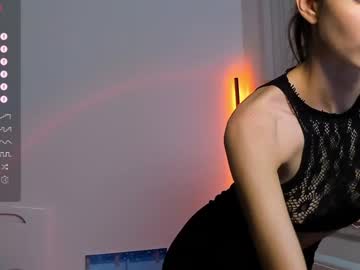 girl
        andrea__bass cam image #6606615