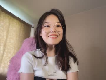 girl
        shy_lee33 cam image #1895815