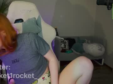 girl
        pocketrocket_ cam image #464236