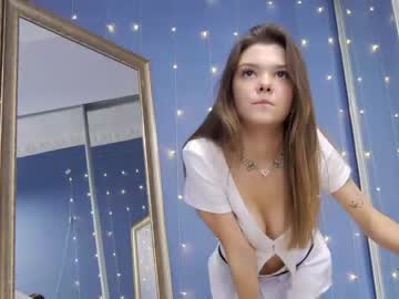 girl
        mollykind__ cam image #2486027