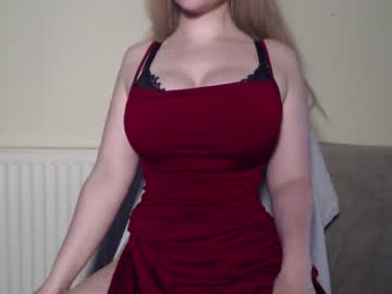 girl
        sweat_mia cam image #4268782