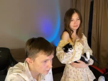 couple
        eveandrobert cam image #4572384