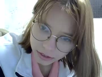 girl
        the_partisan cam image #3915256