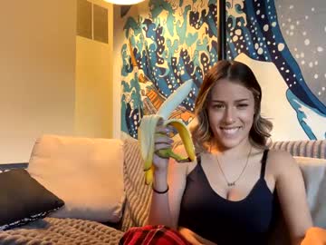 girl
        ashleyjohannsson cam image #1622385