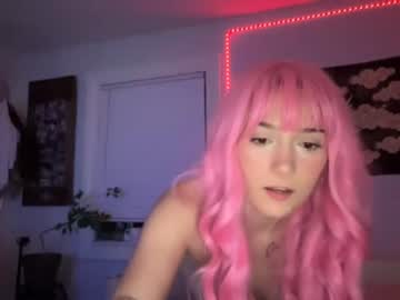 couple
        lilpinkygirl69 cam image #2843002