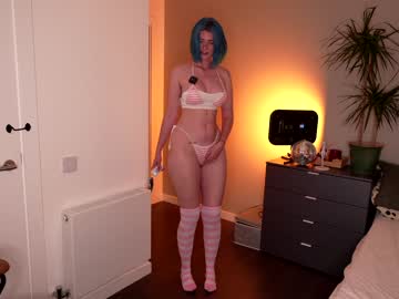 girl
        vixenp cam image #2352655