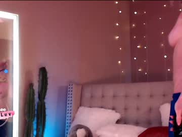 girl
        aubrilee cam image #68411