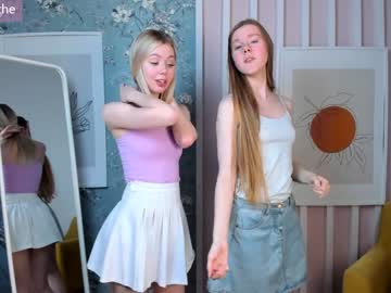 girl
        cassie_palmer cam image #1667400