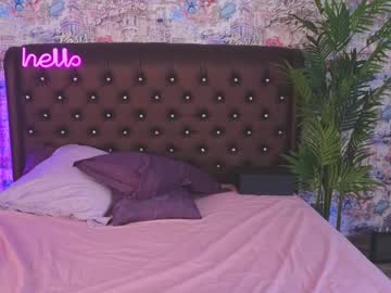 girl
        angelina_new cam image #5574184