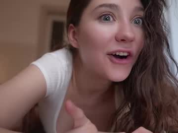 girl
        mia_elfie cam image #6184722