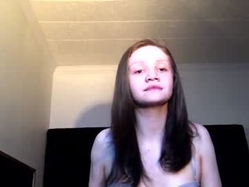 girl
        kenziewil69 cam image #2678514