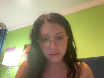 girl Live Cam Girls Love To Strip Naked For Their Viewers with ravenlanexx