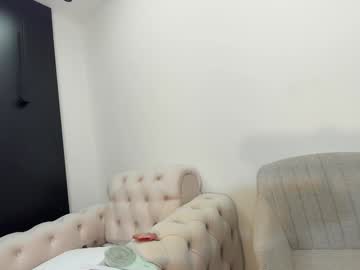 girl
        ehotlovea cam image #5765997