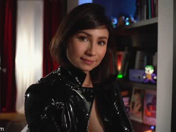 girl
        alejastorm cam image #1271259