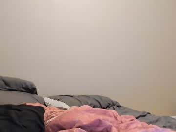 couple
        facedaddy cam image #2283623
